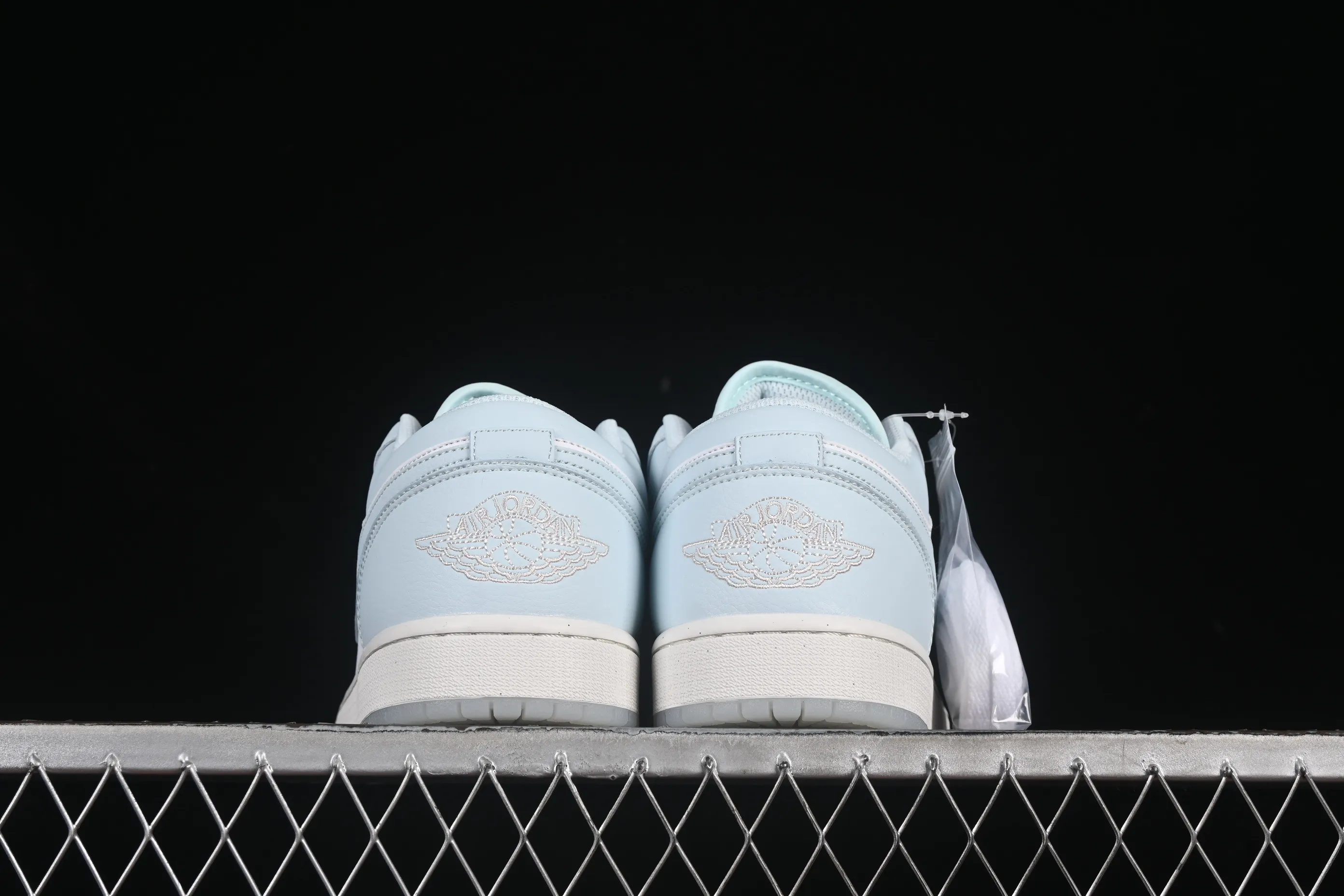 All categories Air Jordan Jordan series basketball shoes Air Jordan 1 Low Air Jordan 1 Low AJ1 Joe 1 mint blue low-top cultural and leisure sports sneakers HJ5999-400